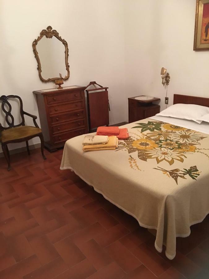 Casa Degli Zii Appartamento Letizia Luni Kültér fotó